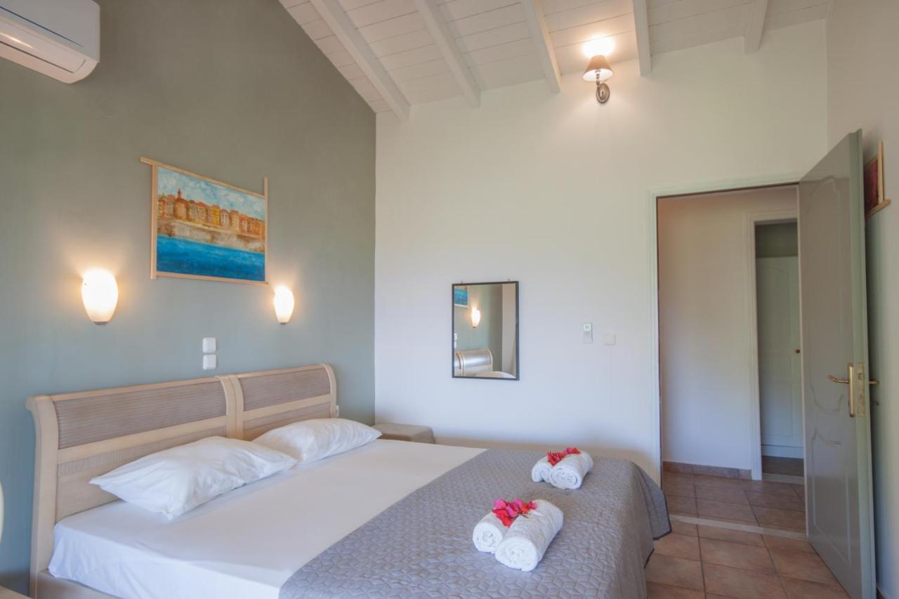 Odyssey Villas Kassiopi Exterior photo